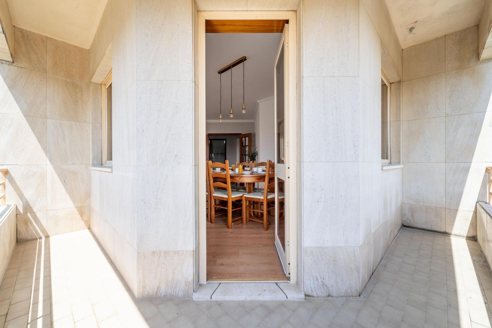 Beach Flat By House And People فيانا دو كاستيلو المظهر الخارجي الصورة