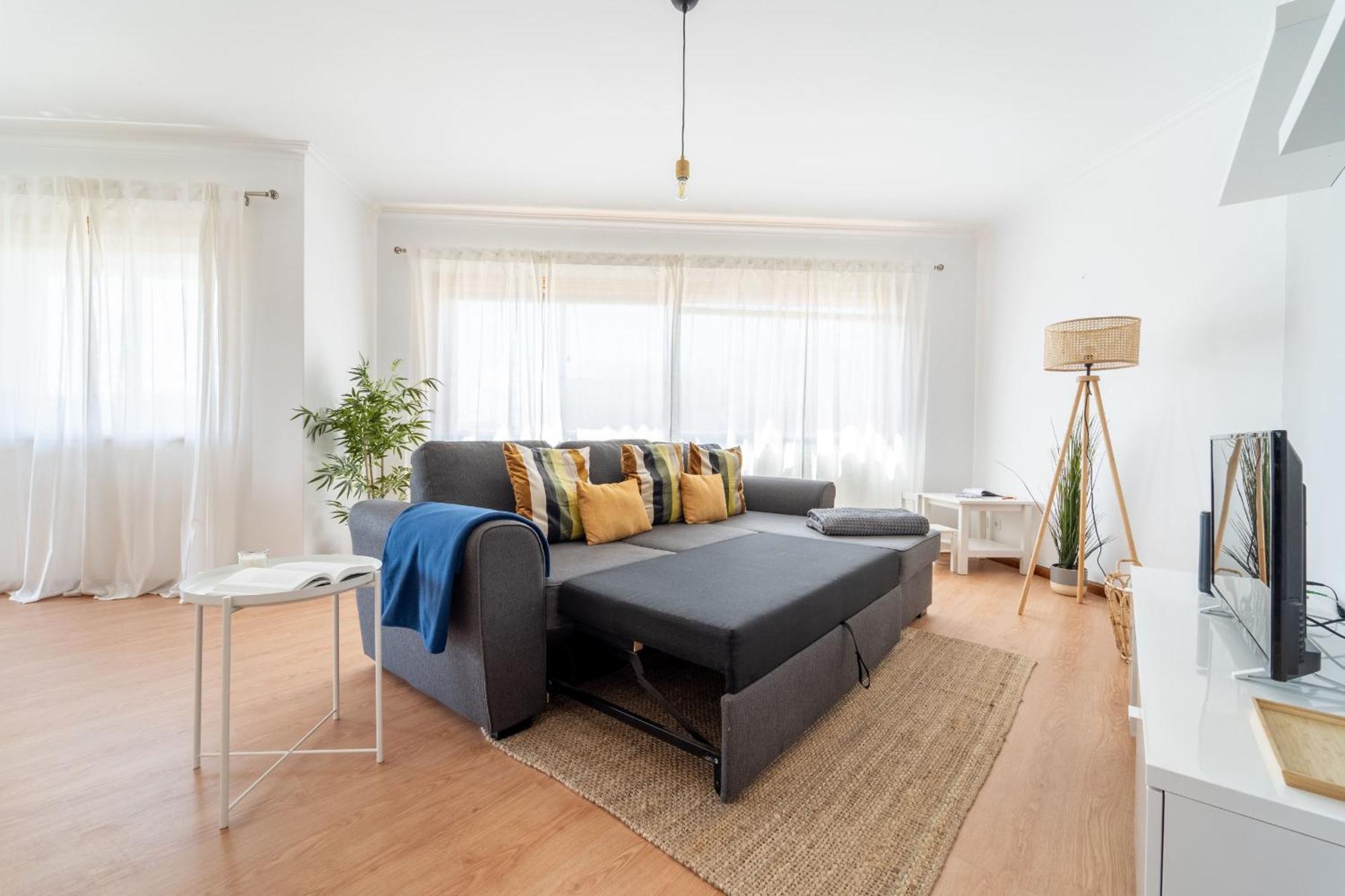 Beach Flat By House And People فيانا دو كاستيلو المظهر الخارجي الصورة